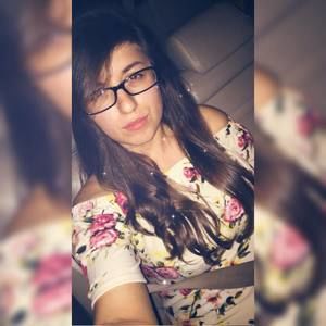 Meet your Posher, Macyta